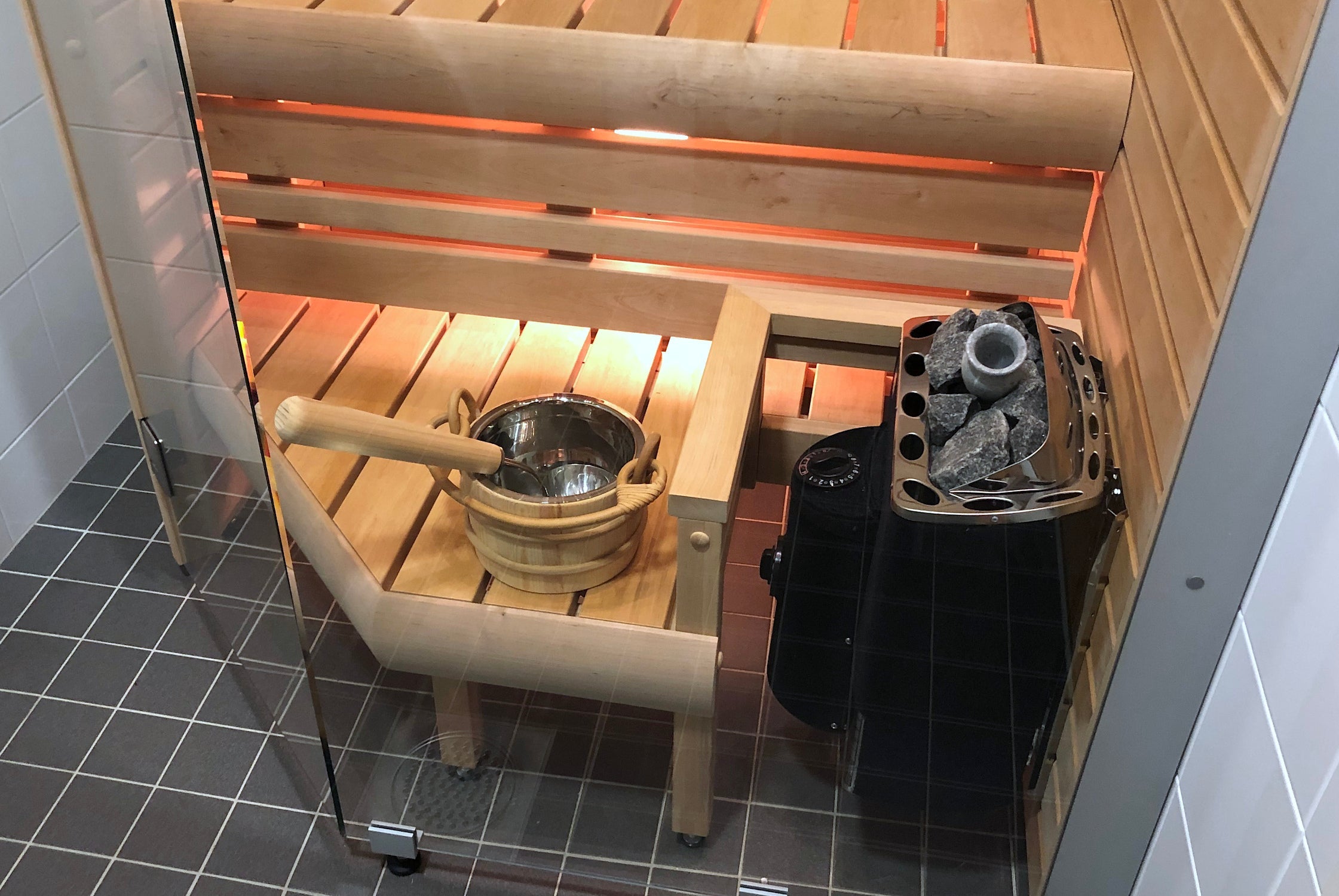 Indoor saunas - AURA™